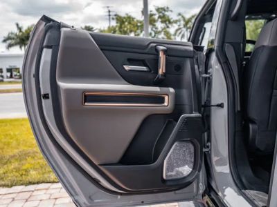 2025 GMC Hummer EV Pickup — photo 36 view