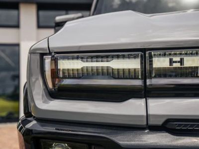 2025 GMC Hummer EV Pickup — photo 9 view