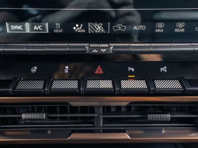 2025 GMC Hummer EV Pickup — photo 30 view