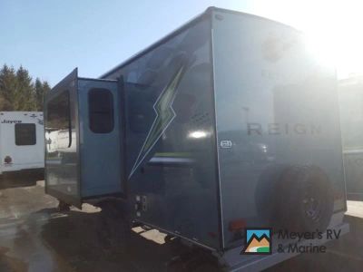 2026 Keystone RV Reign - Photo 5