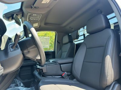 2025 Chevrolet Silverado 3500 HD Chassis Cab — photo 10 view