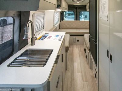 2027 Thor Motor Coach Tellaro - Photo 6