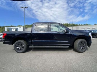 2025 Ford F-150 Lightning - Photo 2