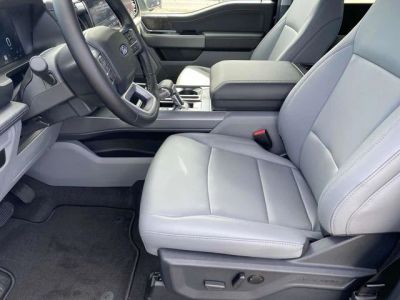 2025 Ford F-150 Lightning - Photo 12