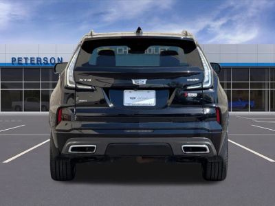 2024 Cadillac XT4 — detail view