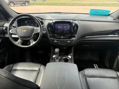 2022 Chevrolet Traverse — photo 12 view