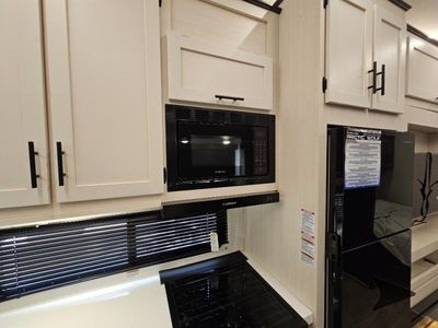 2026 Forest River RV Cherokee Arctic Wolf - Photo 31