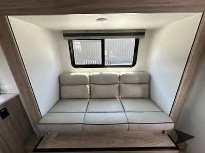 2025 Winnebago M-Series - Photo 14