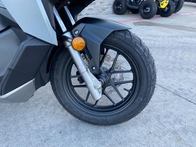2026 Honda ADV160 - Photo 14