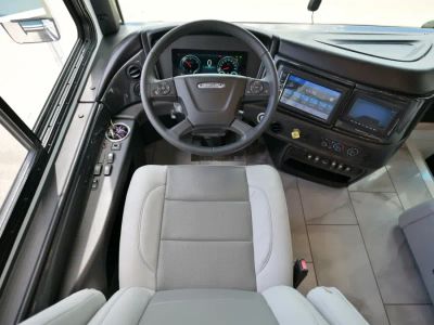 2026 Fleetwood DISCOVERY LXE - Photo 2