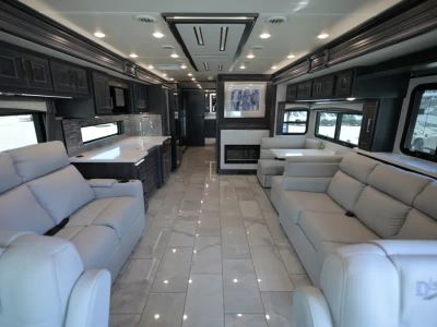 2026 Fleetwood DISCOVERY LXE - Photo 6