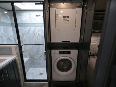 2026 Fleetwood DISCOVERY LXE - Photo 40