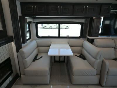 2026 Fleetwood DISCOVERY LXE - Photo 22