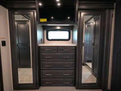 2026 Fleetwood DISCOVERY LXE - Photo 33