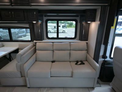 2026 Fleetwood DISCOVERY LXE - Photo 19