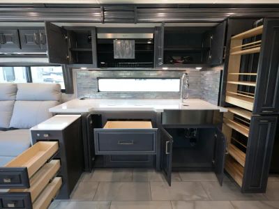 2026 Fleetwood DISCOVERY LXE - Photo 11