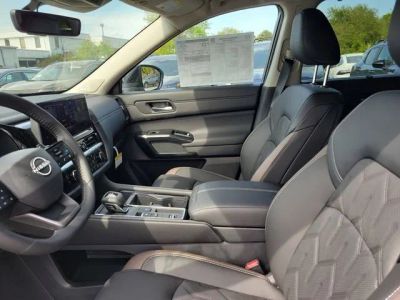 2026 Nissan Pathfinder — photo 8 view