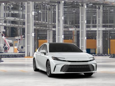 2026 Toyota Camry — photo 16 view