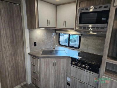 2022 Winnebago Industries Towables Minnie - Photo 12