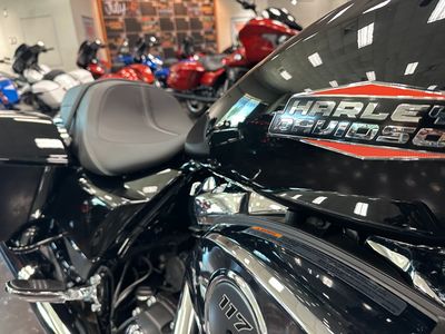 2025 Harley-Davidson Road Glide - Photo 5