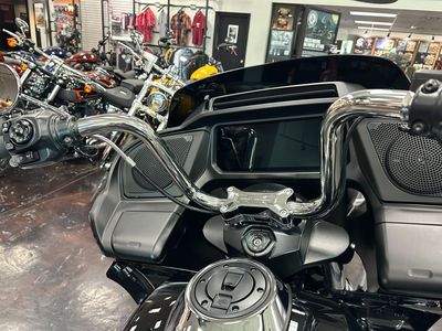 2025 Harley-Davidson Road Glide - Photo 11