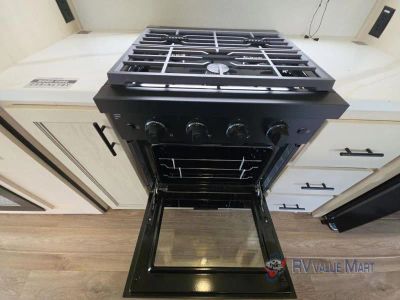 2027 Forest River RV Sabre — photo 18 view