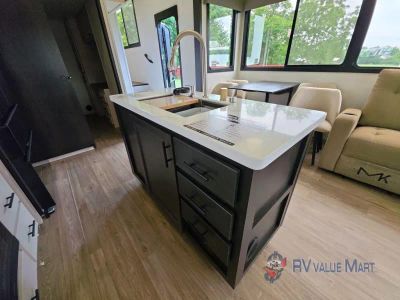2027 Forest River RV Sabre — photo 16 view