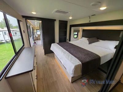 2027 Forest River RV Sabre — photo 23 view