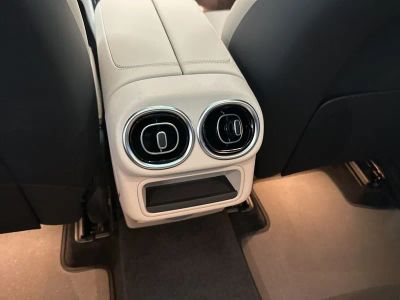 2026 Mercedes-Benz GLC — photo 21 view