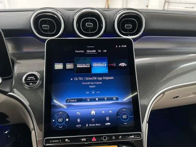 2026 Mercedes-Benz GLC — photo 14 view