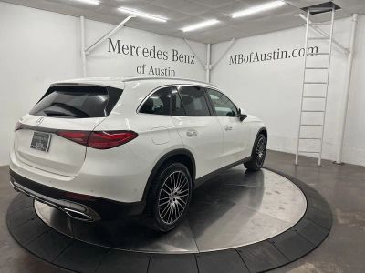 2026 Mercedes-Benz GLC — photo 7 view