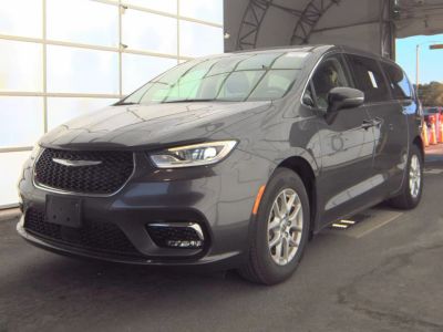 2023 Chrysler Pacifica - Photo 1