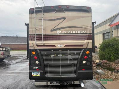 2016 Fleetwood RV Expedition — engine compartment view