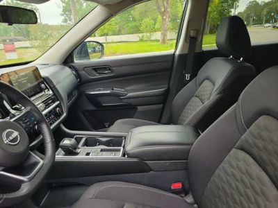 2024 Nissan Pathfinder — photo 14 view