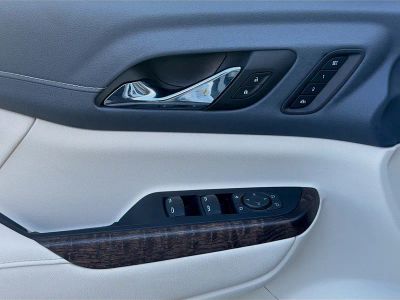 2023 GMC Acadia — photo 15 view