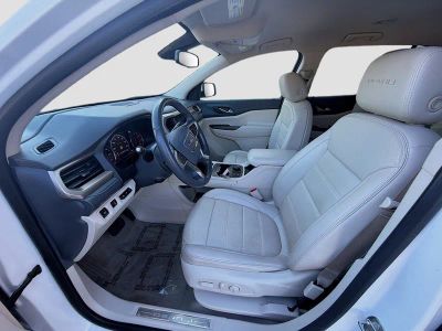 2023 GMC Acadia — photo 17 view