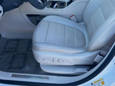 2023 GMC Acadia — photo 16 view