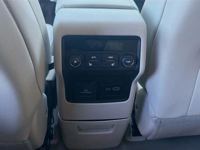 2023 GMC Acadia — photo 21 view
