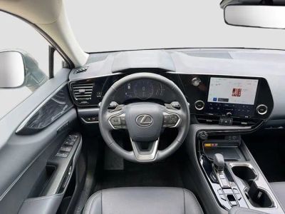 2025 Lexus NX — photo 17 view