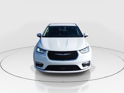 2023 Chrysler Pacifica — side profile view