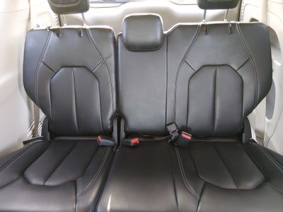 2023 Chrysler Pacifica — photo 17 view