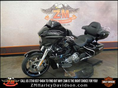 2025 Harley-Davidson Street Glide Ultra - Photo 2