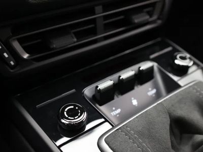 2024 Porsche 911 - Photo 23