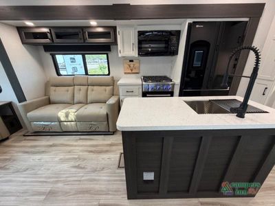 2026 Venture RV SportTrek Touring Edition — photo 18 view