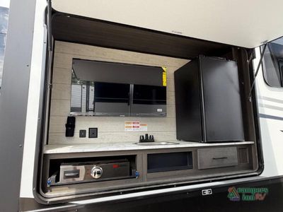2026 Venture RV SportTrek Touring Edition — photo 7 view