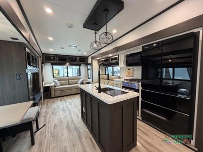 2026 Venture RV SportTrek Touring Edition — photo 9 view