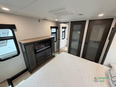 2026 Venture RV SportTrek Touring Edition — photo 43 view