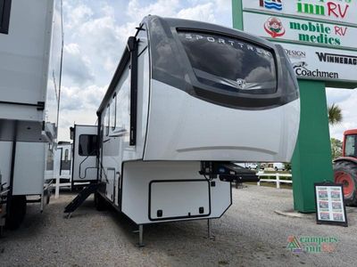 2026 Venture RV SportTrek Touring Edition — front three-quarter view