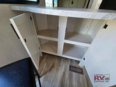 2026 Venture RV SportTrek - Photo 20