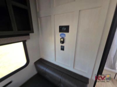2026 Venture RV SportTrek - Photo 24